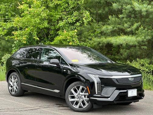 2025 Cadillac OPTIQ Luxury 1 AWD
