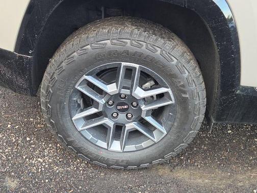 2026 GMC Terrain AWD AT4