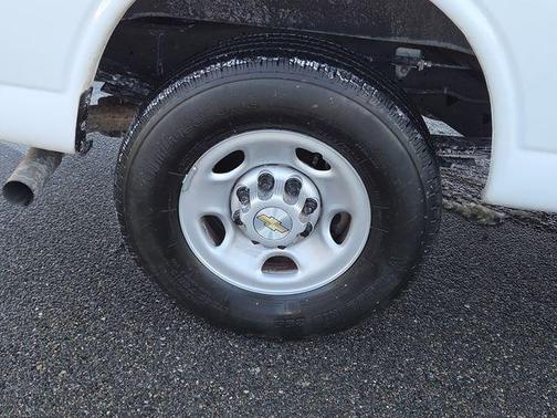 2024 Chevrolet Express 2500 RWD 2500 Regular Wheelbase WT