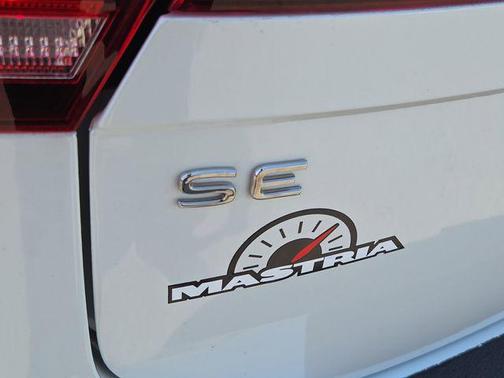 2022 Volkswagen Tiguan 2.0T SE R-Line Black 4MOTION