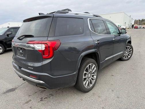 2022 GMC Acadia Denali