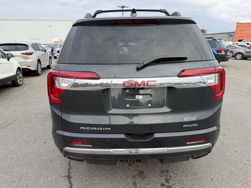 2022 GMC Acadia Denali