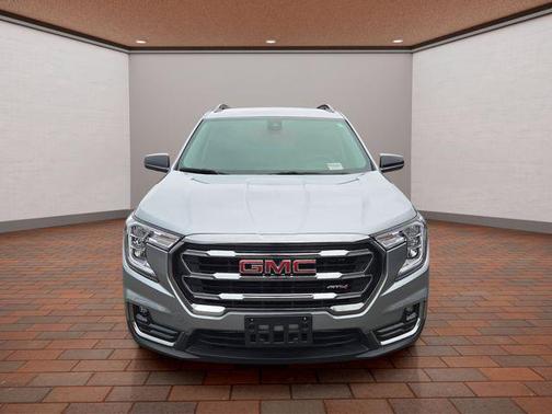 2023 GMC Terrain AWD AT4
