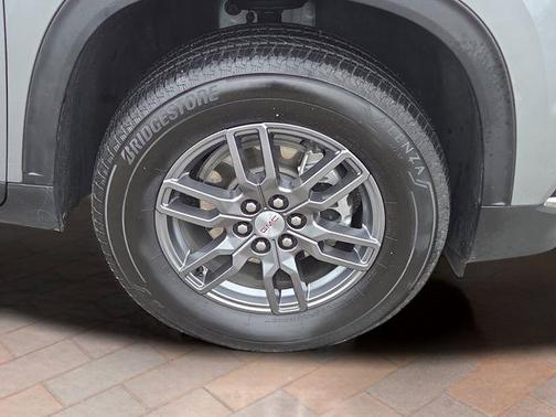 2025 GMC Acadia AWD Elevation