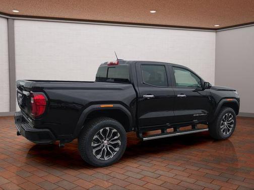 Onyx Black 2026 GMC Canyon Denali