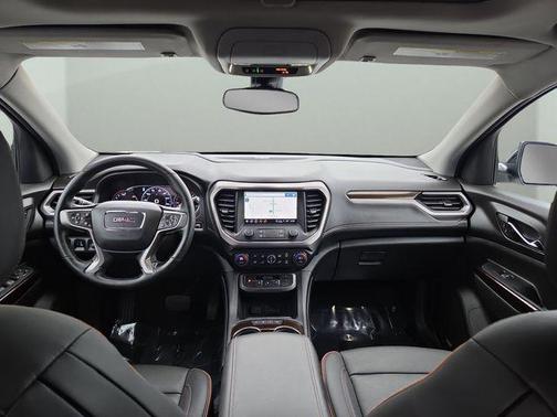 2023 GMC Acadia AWD AT4