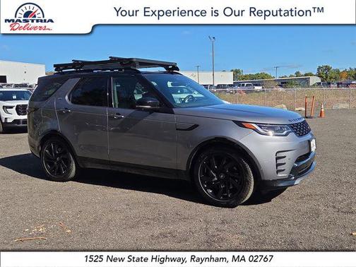 2023 Land Rover Discovery P300 S R-Dynamic