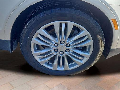 2018 Cadillac XT5 Premium Luxury