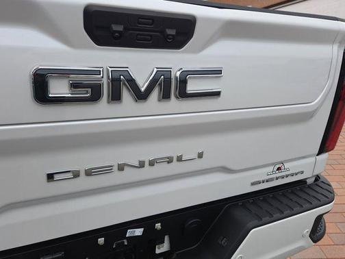 2024 GMC Sierra 2500 Denali Ultimate