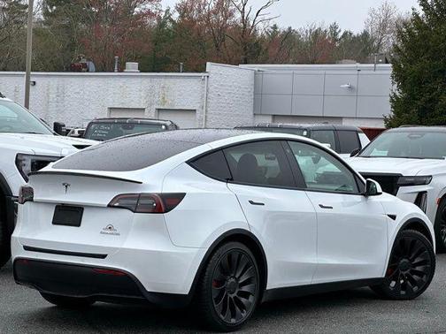 2022 Tesla Model Y Performance Dual Motor All-Wheel Drive