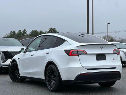 2022 Tesla Model Y Performance Dual Motor All-Wheel Drive