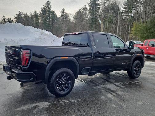 2025 GMC Sierra 2500 AT4