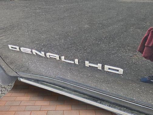 Onyx Black 2026 GMC Sierra 2500 Denali Ultimate