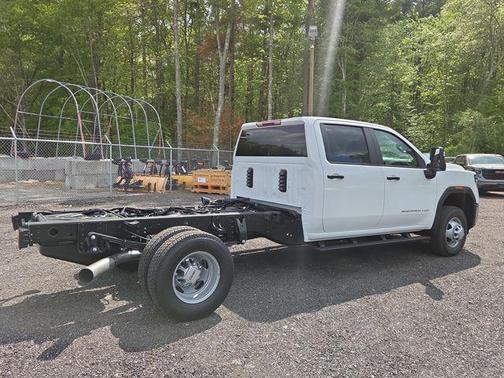 Summit White 2026 GMC Sierra 3500 Base