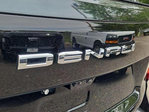 Onyx Black 2026 GMC Yukon Denali Ultimate