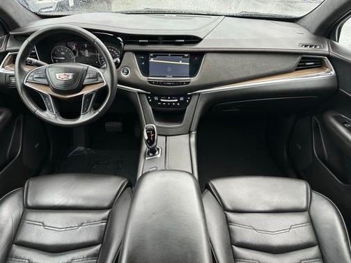 2018 Cadillac XT5 Platinum