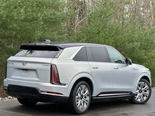 2025 Cadillac Escalade Luxury