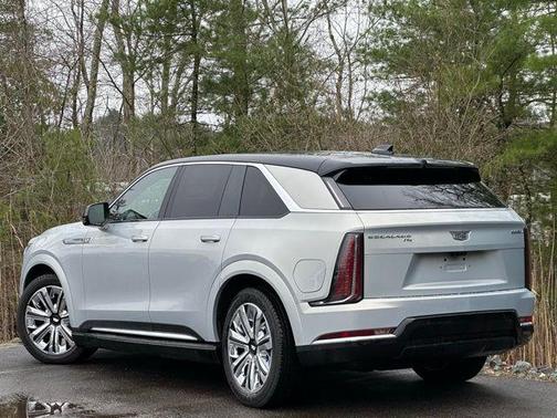 2025 Cadillac Escalade Luxury