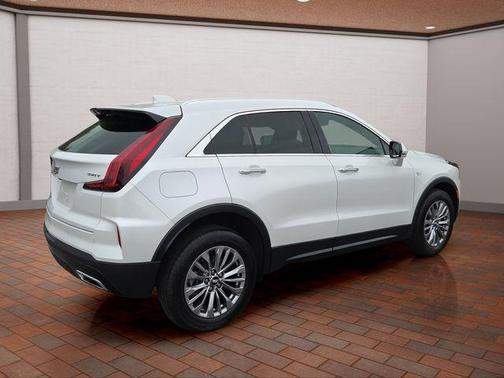 Crystal White Tricoat 2024 Cadillac XT4 Premium Luxury
