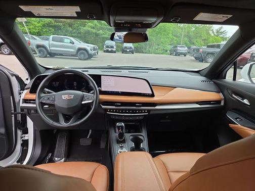 Crystal White Tricoat 2024 Cadillac XT4 Premium Luxury