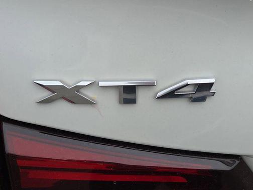 Crystal White Tricoat 2024 Cadillac XT4 Premium Luxury