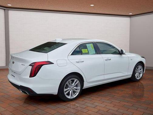 2021 Cadillac CT4 Luxury