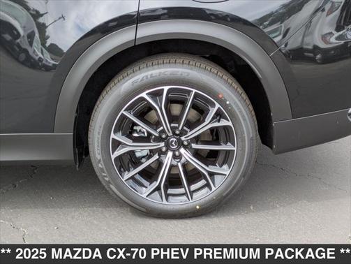 2025 Mazda CX-70 PHEV Premium Package