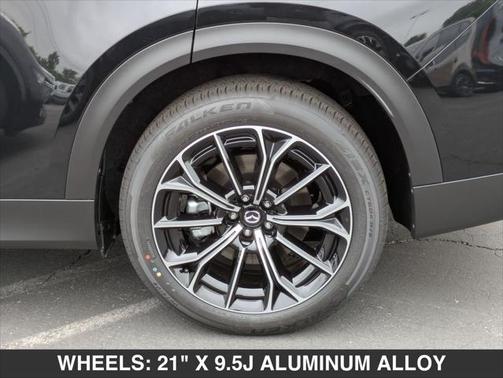 2025 Mazda CX-70 PHEV Premium Package