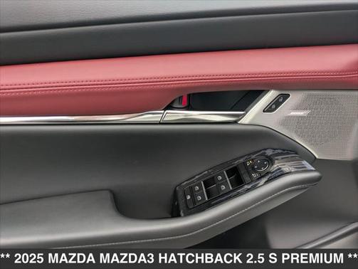 2025 Mazda Mazda3 FWD w/Premium Package