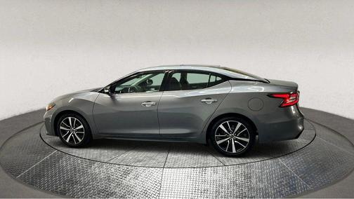 2023 Nissan Maxima SV