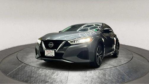 2023 Nissan Maxima SV