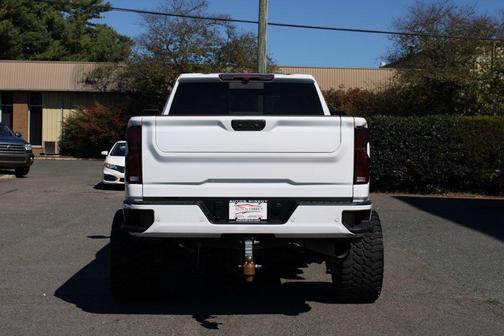 Summit White 2024 Chevrolet Silverado 2500 LT