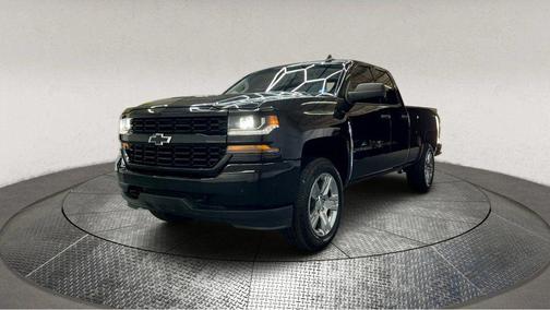 2018 Chevrolet Silverado 1500 Custom