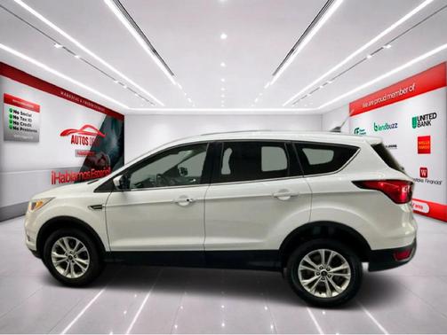 Oxford White 2019 Ford Escape SE