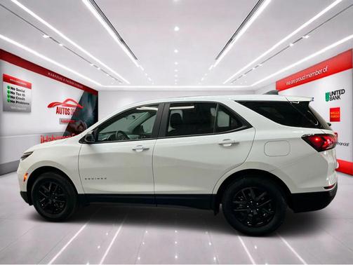 Summit White 2022 Chevrolet Equinox LS