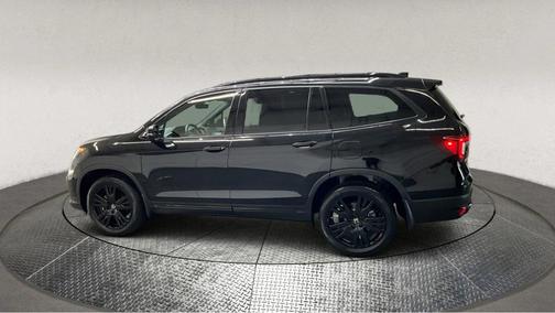 2022 Honda Pilot AWD Black Edition