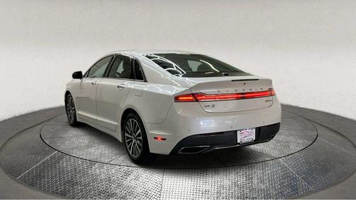 2017 Lincoln MKZ Base