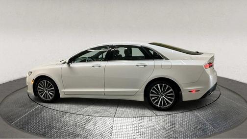 2017 Lincoln MKZ Base