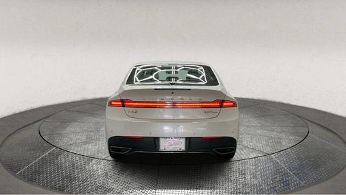 2017 Lincoln MKZ Base