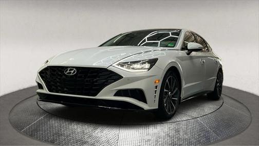 2022 Hyundai SONATA Limited