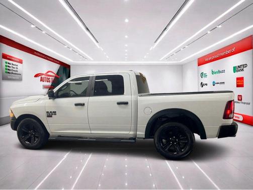 2021 RAM 1500 Classic Warlock Crew Cab 4x2 5'7' Box