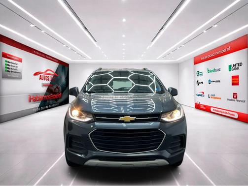 Shadow Gray Metallic 2022 Chevrolet Trax LT