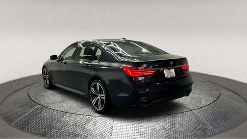 2017 BMW 750 I