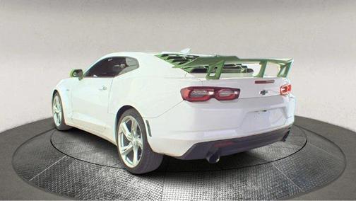 2021 Chevrolet Camaro RWD Coupe LT1