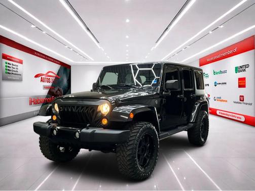 Black Clearcoat 2016 Jeep Wrangler Unlimited Sahara