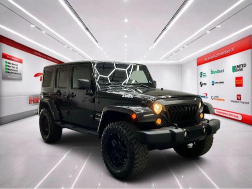 Black Clearcoat 2016 Jeep Wrangler Unlimited Sahara