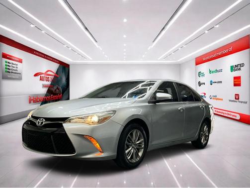 Celestial Silver Metallic 2016 Toyota Camry SE