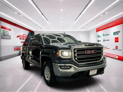 Dark Slate Metallic 2017 GMC Sierra 1500 SLE