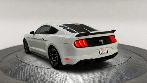 2020 Ford Mustang EcoBoost