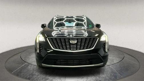 2022 Cadillac XT4 Premium Luxury